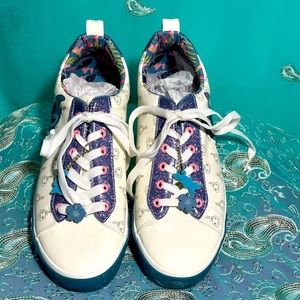 Women’s Lilo and Stitch tennis shoes NWOT
